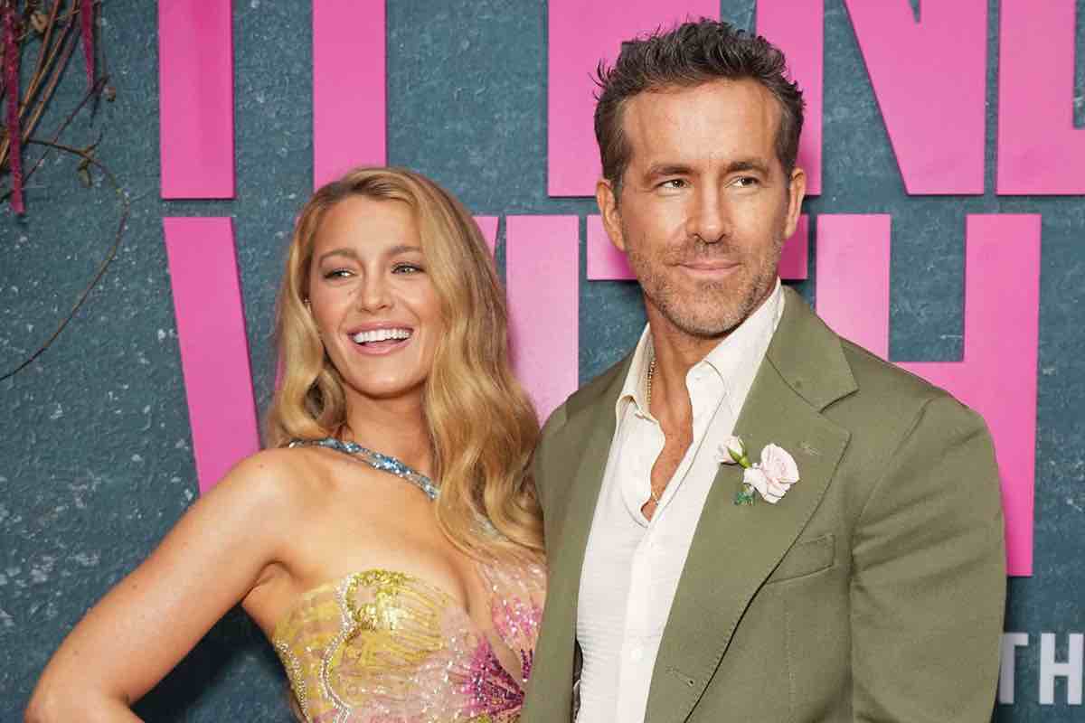 Blake Lively e Ryan Reynolds dedica